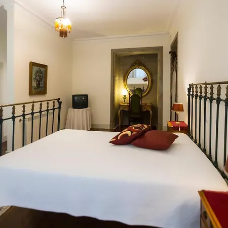 Casa Do Condado De Beiros Bed & Breakfast